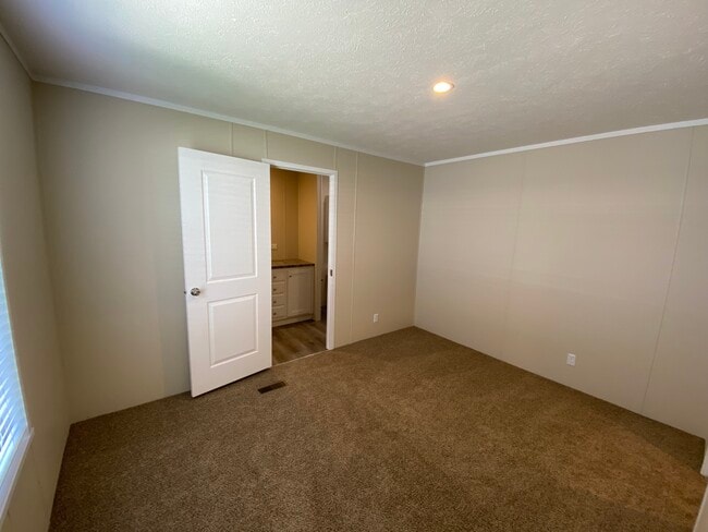 Photo - 3660 S Lapeer Rd
