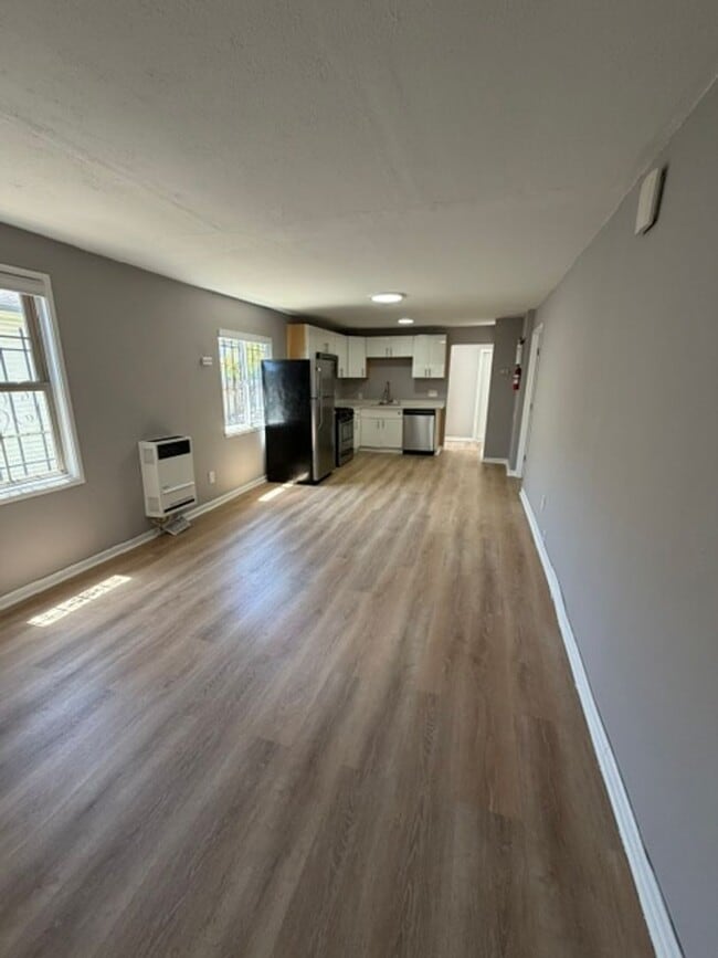 Photo - 2835 Short St