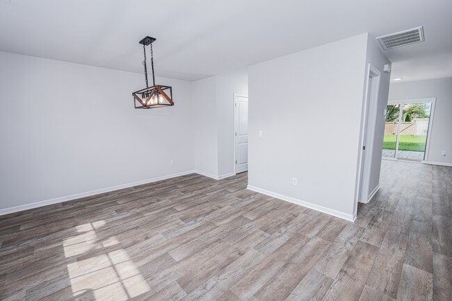 Photo - 607 Ava St