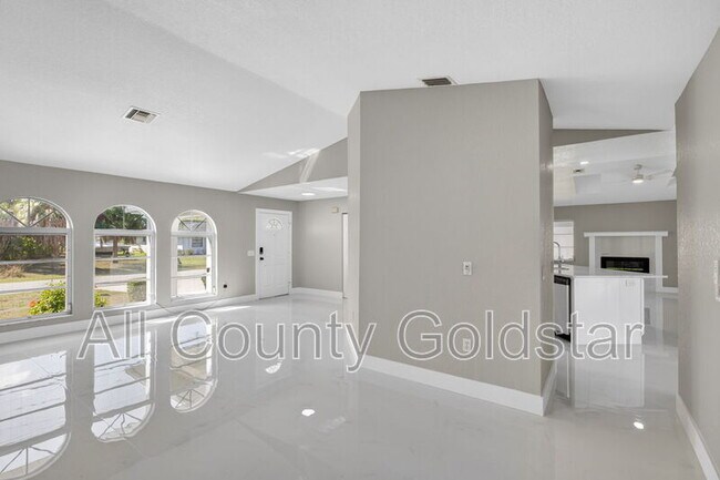 Photo - 18662 Arapahoe Cir