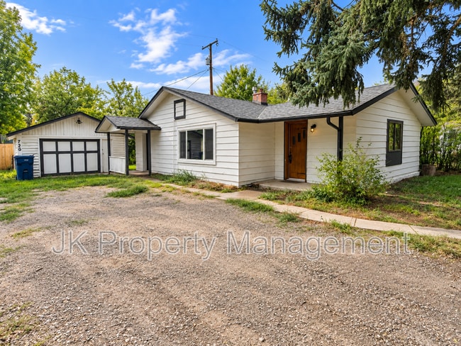 Building Photo - 720 9th Ave SW
