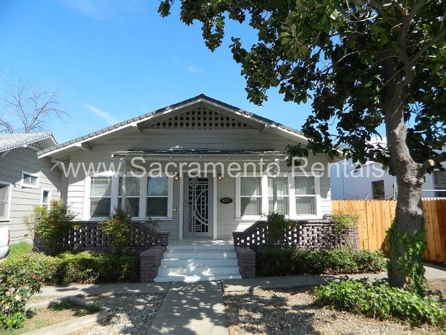 Building Photo - Updated 2bd/1ba Home with Garage near UCD Med Center