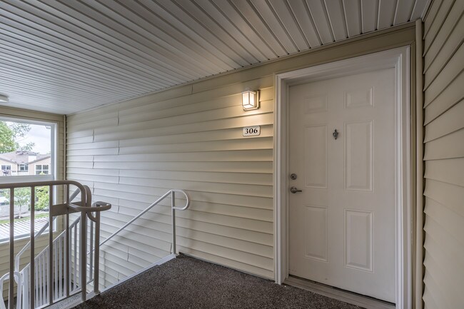 720 NW 185th Ave