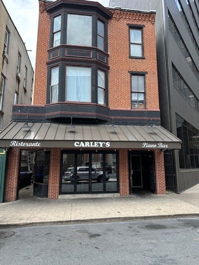 Building Photo - 204 Locust St Unit L3