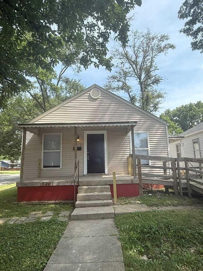 Building Photo - 1902 E 35th St