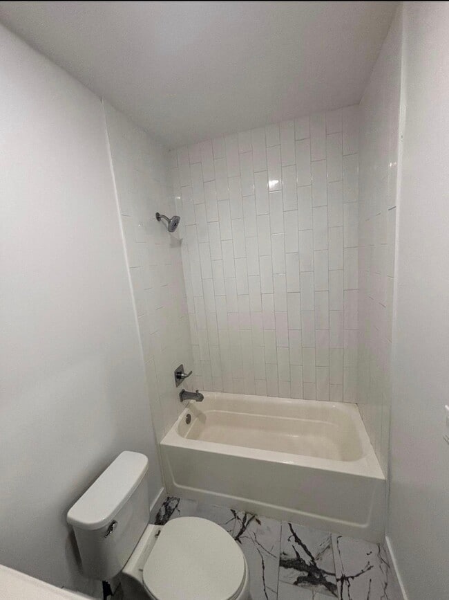 Photo - 98 12th Ave Unidad 304
