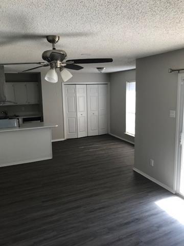 Photo - 437 Meadow St