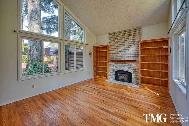 Photo - 3841 SE Madsen Ct