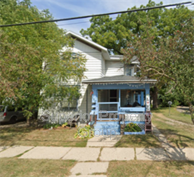 Building Photo - 159 1/2 S Jackson St Rental