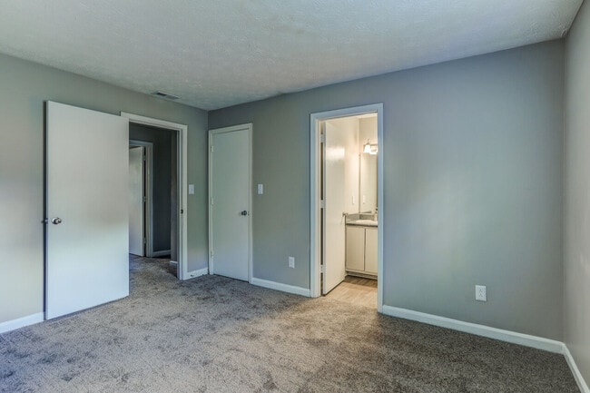 Photo - Meadow Crossing