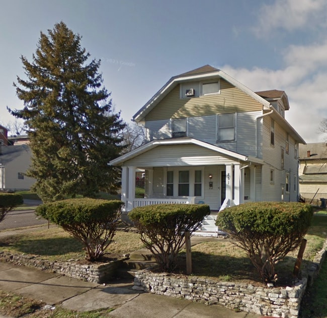 Photo - 851 Wilfred Ave House