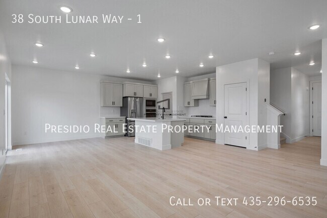 Photo - 38 S Lunar Wy