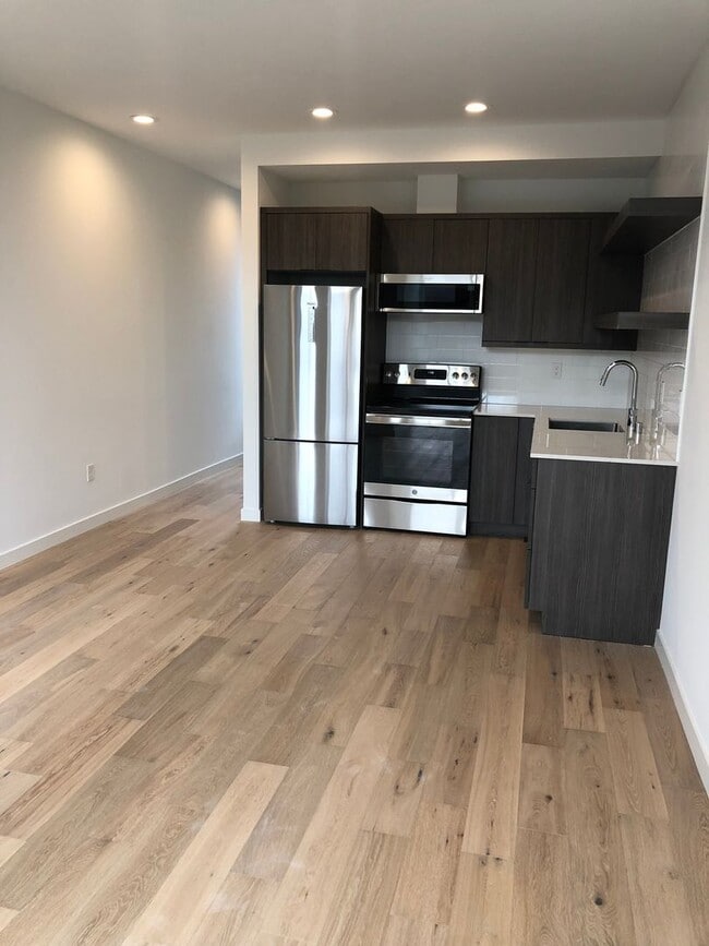 Photo - 2Bd/2Ba Seattle Townhome