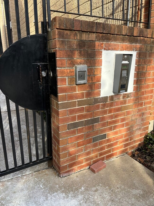 Photo - 181 Loomis Dr Unit APT 138