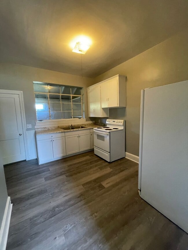 Photo - 2715 Watson Dr