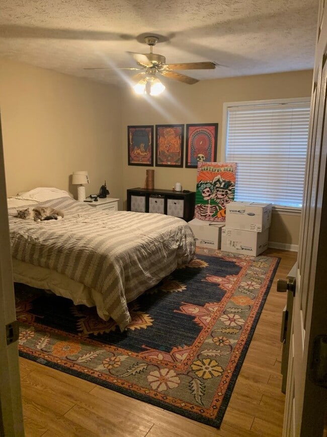 Photo - Gorgeous Duplex Available May 2026!