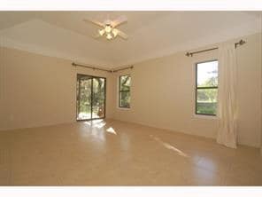 Photo - 211 Thomas Oaks Dr