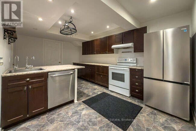 Photo - 4 Cutting Dr