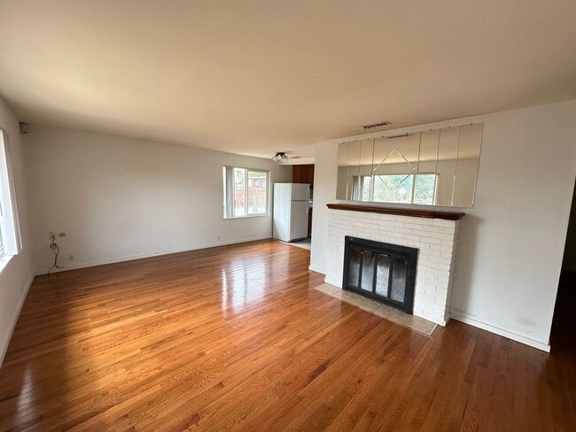 Photo - White Center - 3 Bedroom / 1.5 Bath Rambler