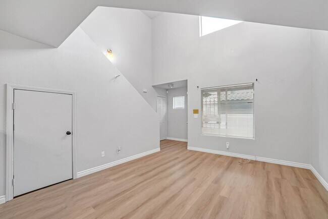 Photo - MOVE IN READY 3-BEDROOM 2-BATHROOM TOWNHOME IN GATED COMMUNITY!