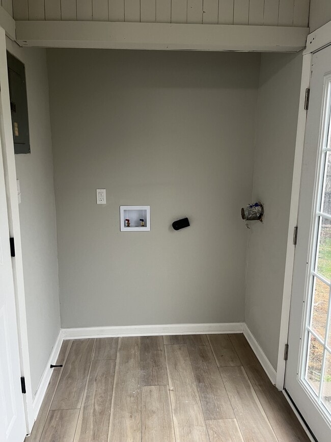 Photo - 1665 Prospect St