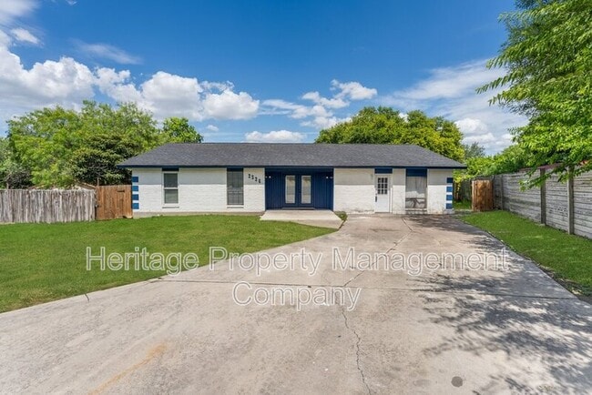 Photo - 2526 Town Briar St
