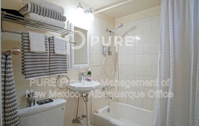 Photo - 404 Dartmouth Dr NE Unit #2