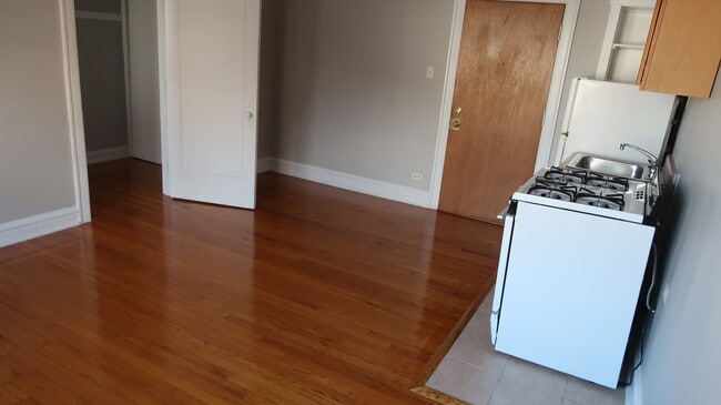 Photo - 1716 W Albion Ave Unidad H2