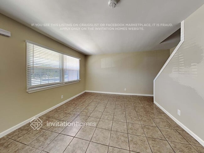 Photo - 12807 Woodridge Ave