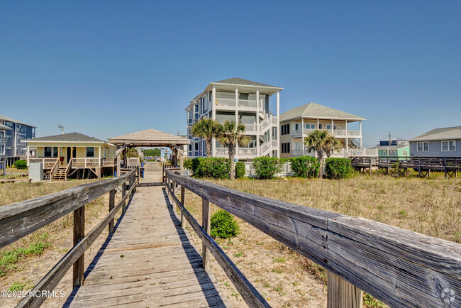 Building Photo - 1100 Carolina Beach Ave N Unit 1 Rental