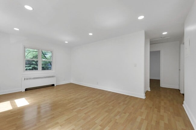 Photo - 179 Christie Heights #B, B Unit B