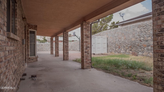 Photo - 4521 R L Shoemaker Dr