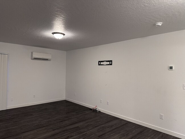 Sala de estar - 275 Stockton Ave