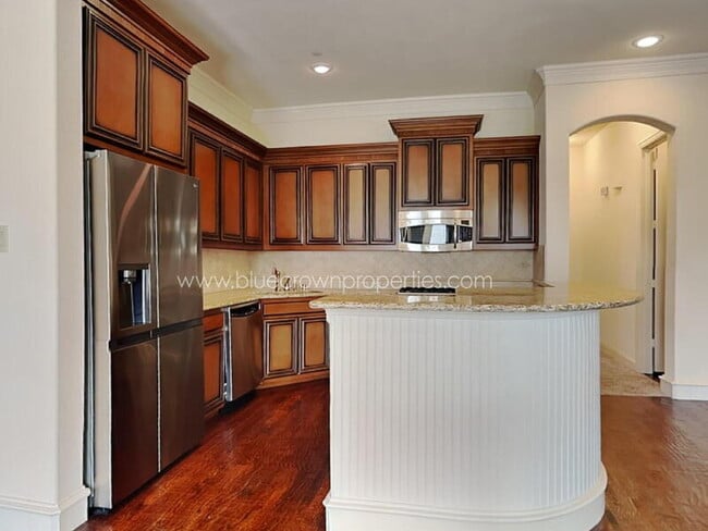 Photo - 4037 Winsor Dr