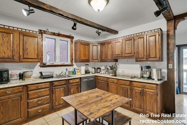 Photo - 110 Cypress St