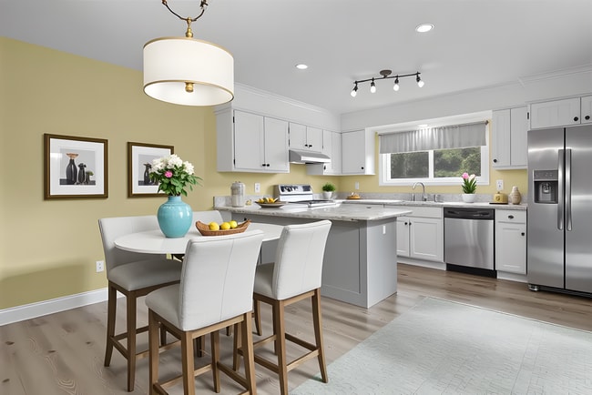 Photo - 9 Manor House Ln