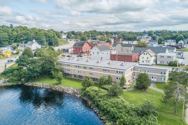 Riverhouse Apartments - Riverhouse Apartments