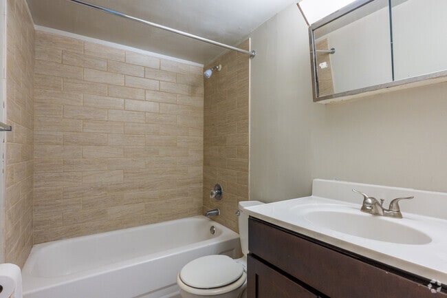 2BR, 1BA - 760SF - Bathroom - Monroe Park Towers Apartments