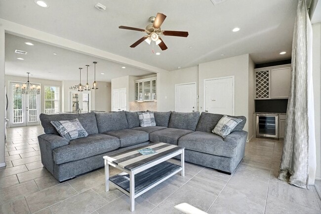 Building Photo - 1412 Veranda Mist