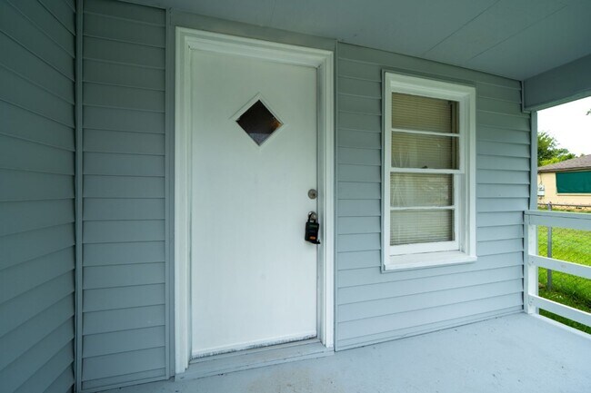 Photo - Renovated 2BR home- Move in Ready!