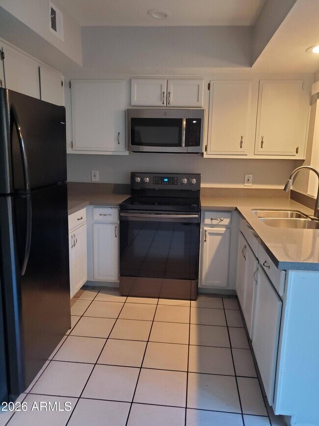Photo - 9228 N 7th Ave Unit 10