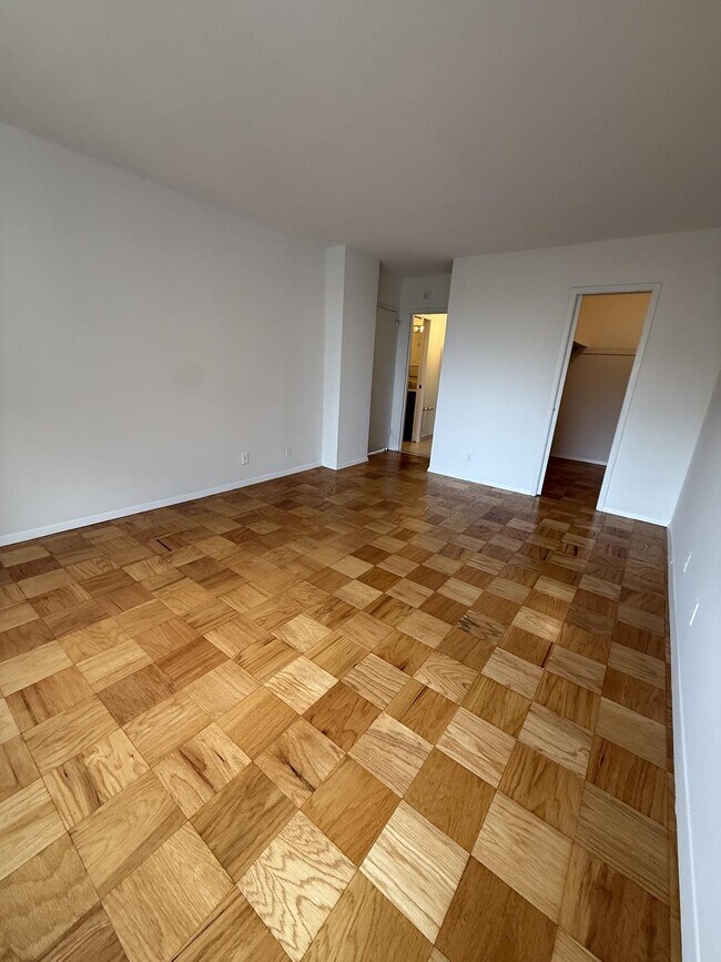 Photo - 4515 Willard Ave Unit 2119 S