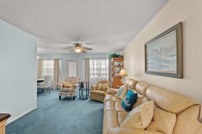 36 Vis Gdns Trl Unit 205