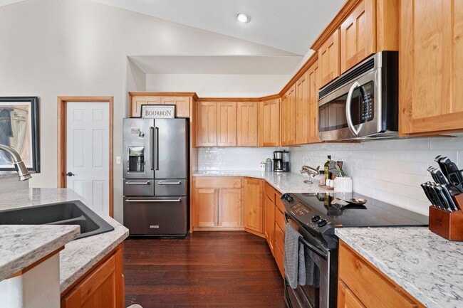 9905 W January Dr
