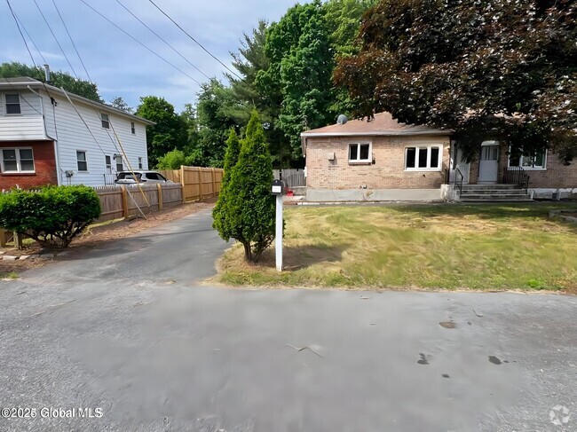 Building Photo - 7 A Van Dyke Rd Rental