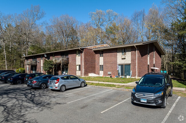 Photo - Turkey Hill Apartments