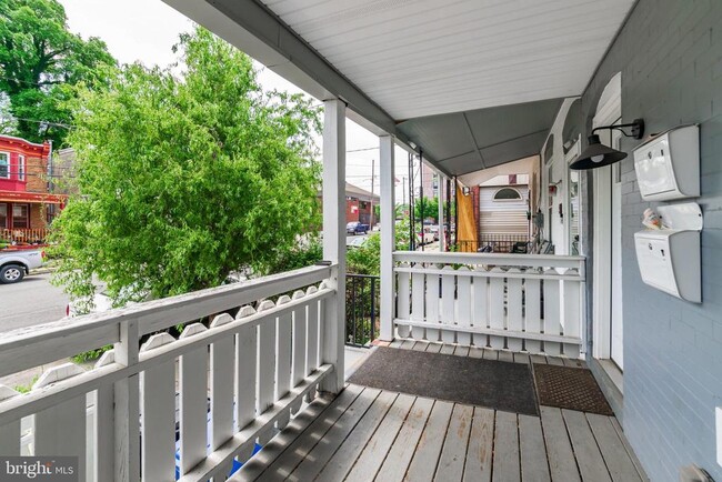 Building Photo - 5111 Willows Ave Unit A