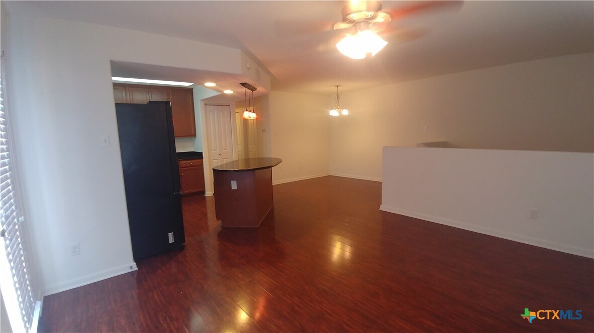 Photo - 148 Rush Haven Unit AB