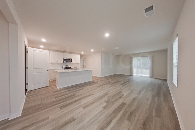 Photo - 115 Inez Ave