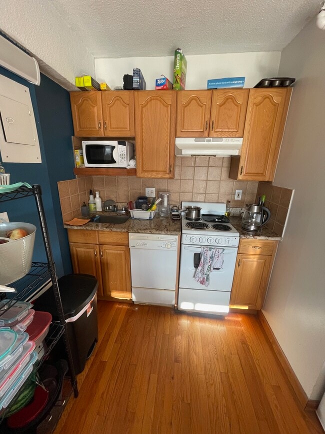 Photo - 186 Naples Rd Unit 401